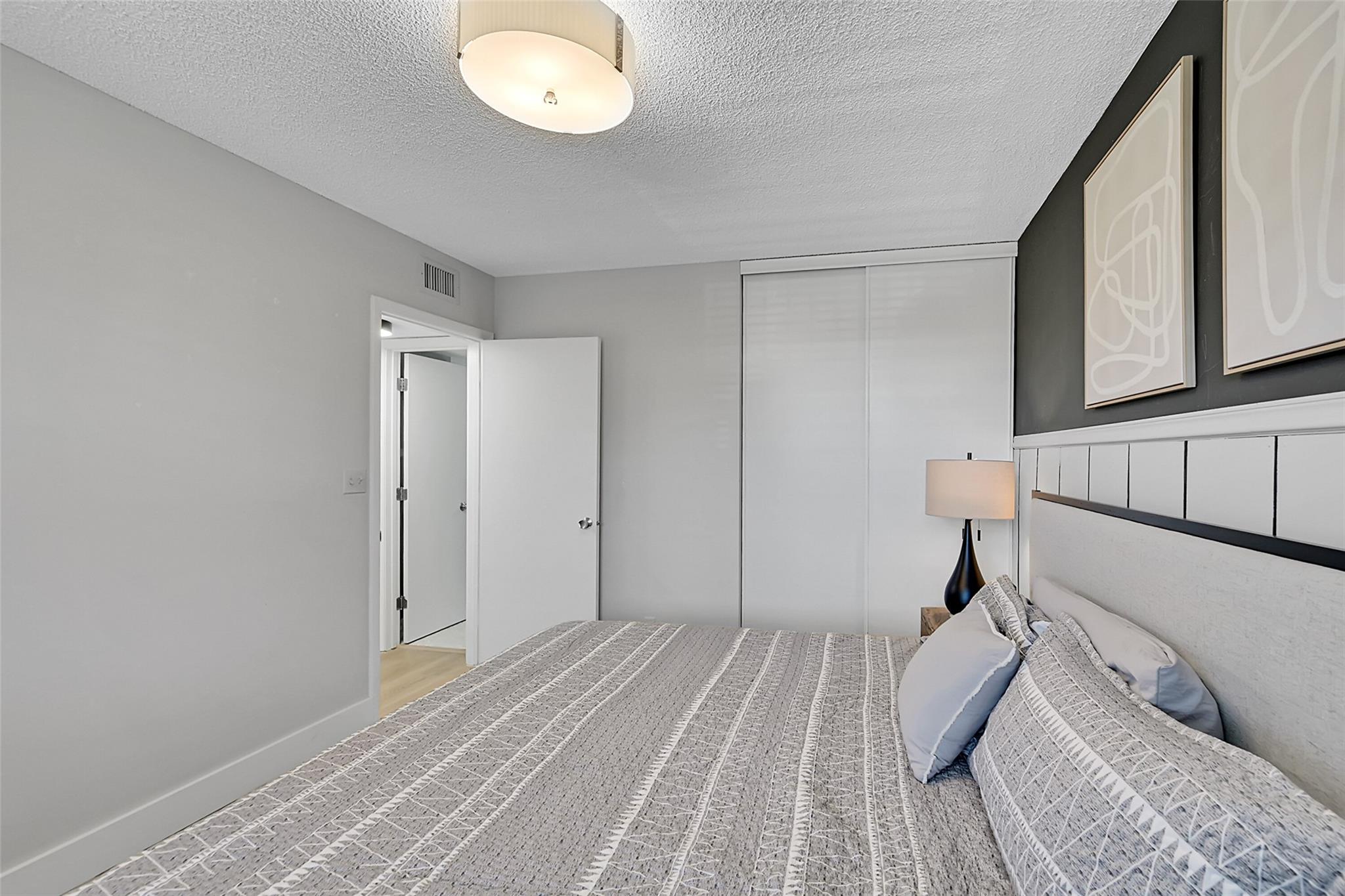 APPLEWOOD VILLAGE I-B CON - Residential