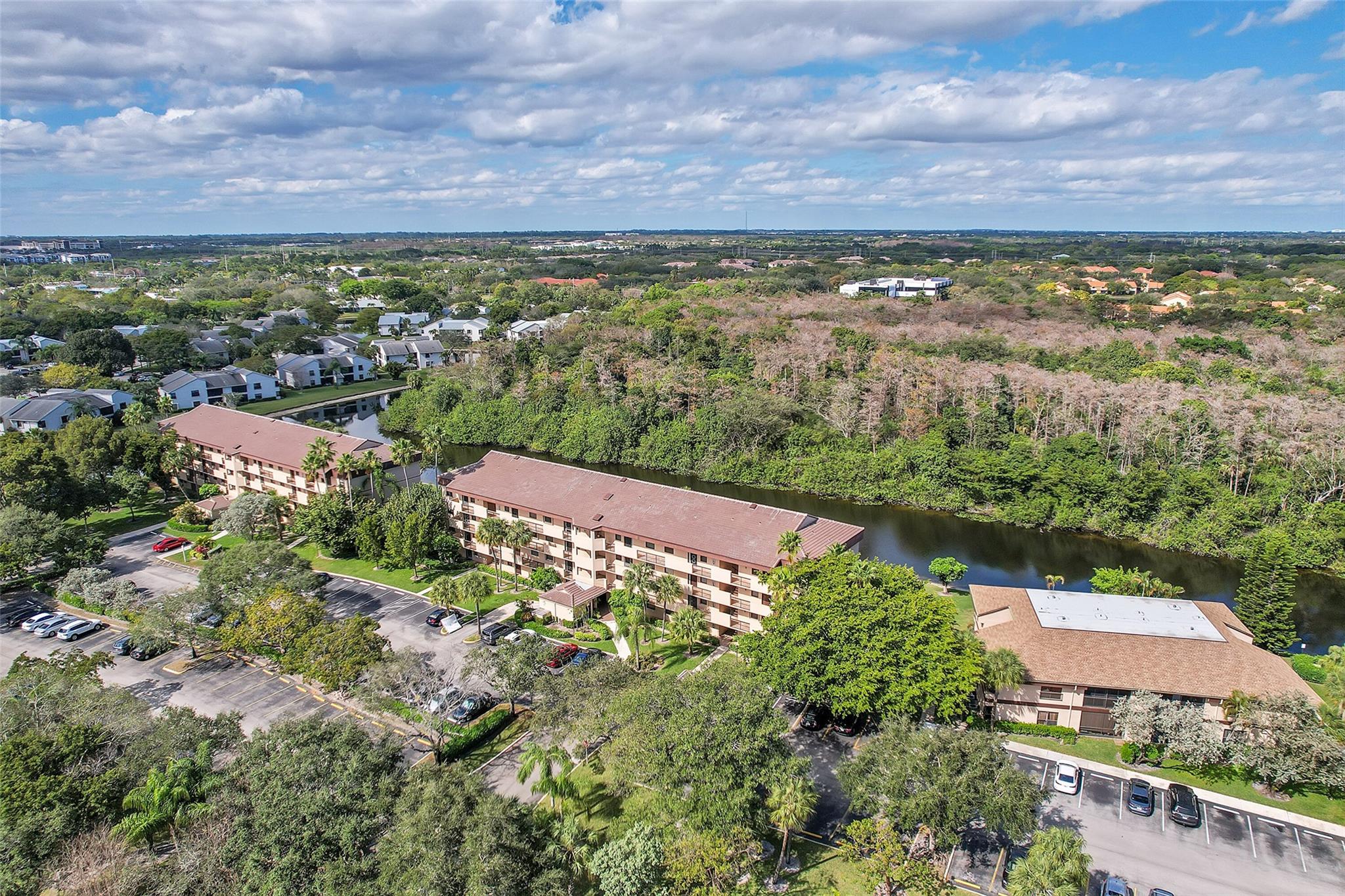APPLEWOOD VILLAGE I-B CON - Residential