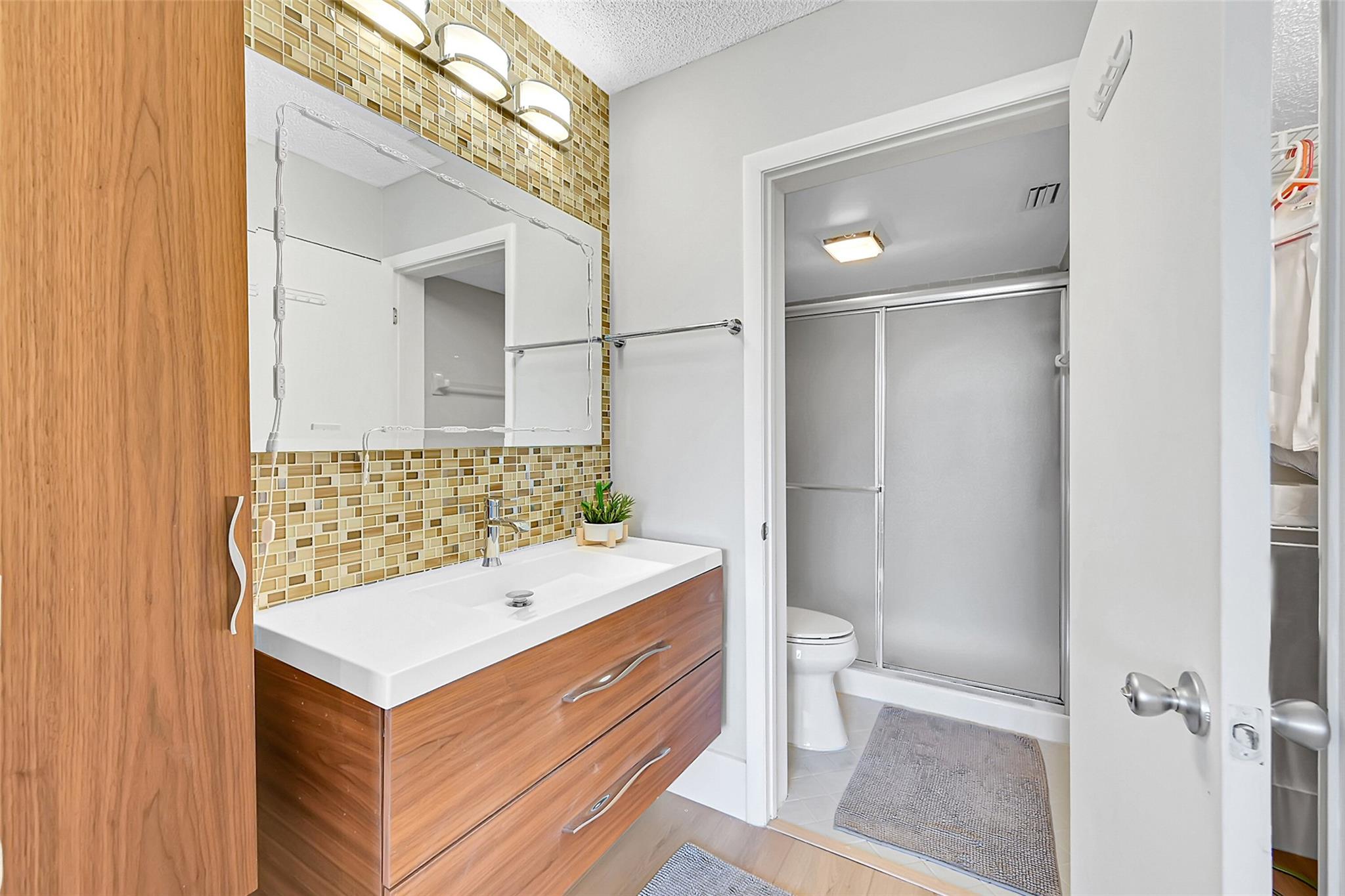 APPLEWOOD VILLAGE I-B CON - Residential