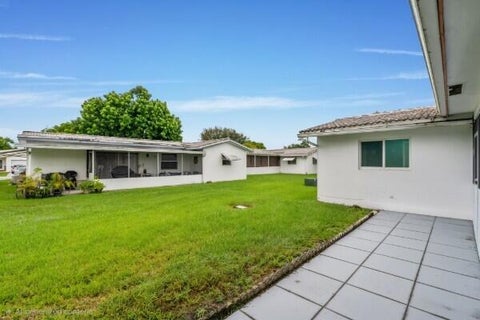 Tiny photo for 1171 NW 89th Avenue, Plantation, FL 33322 (MLS # B26084663)