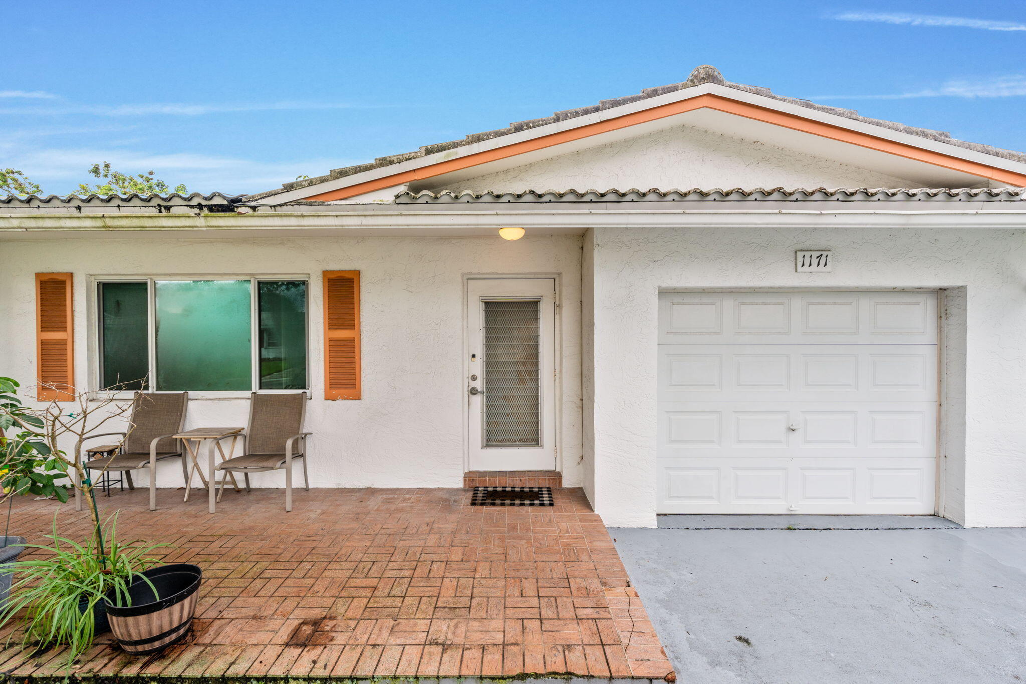 1171 NW 89th Avenue, Plantation, FL, 33322/$275,000 1 1171 NW 89th Avenue