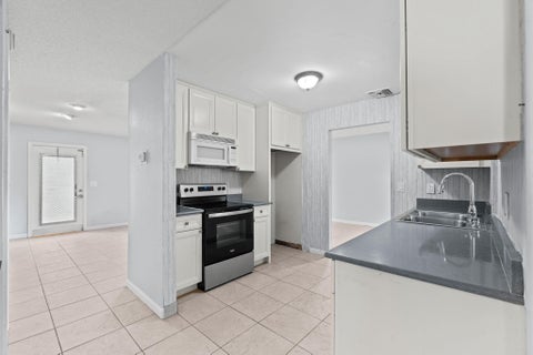 Tiny photo for 1171 NW 89th Avenue, Plantation, FL 33322 (MLS # B26084663)
