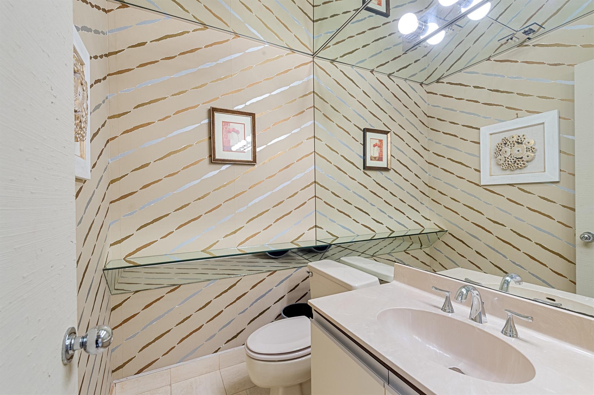FOUNTAINS OF PALM BEACH C - Residential