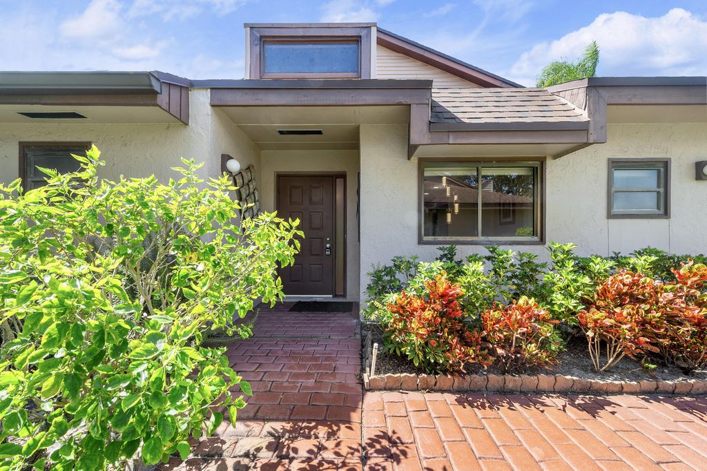 Photo of 6720 Versailles Court, Lake Worth, FL 33467 (MLS # R11132274)