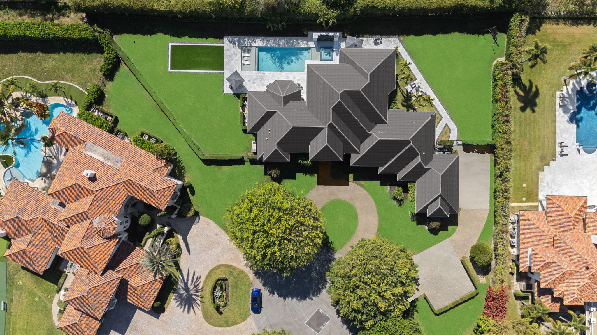 LONG LAKE ESTATES - Residential