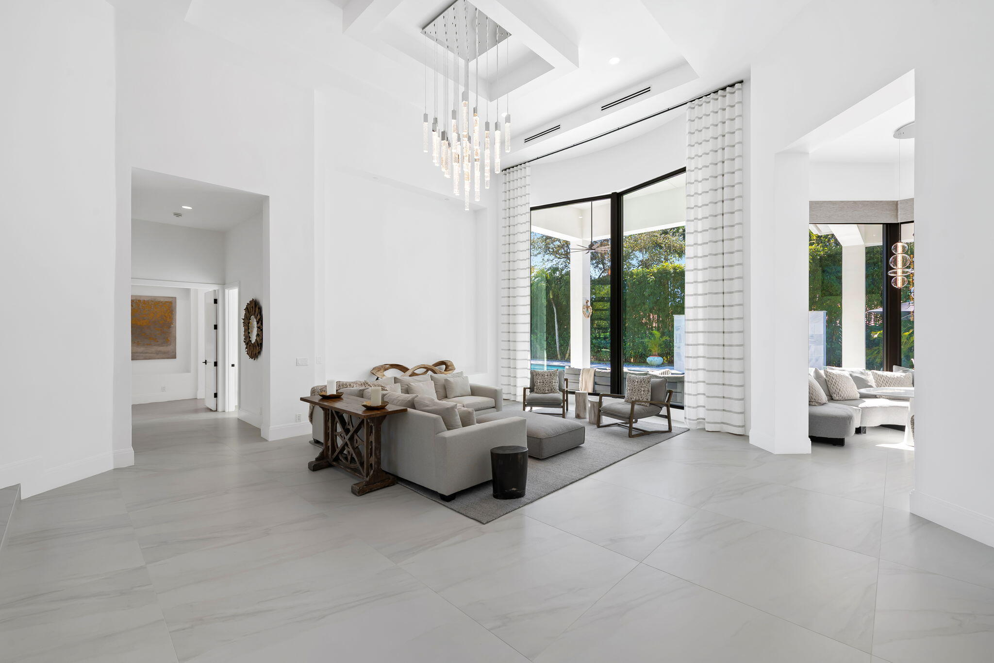 LONG LAKE ESTATES - Residential