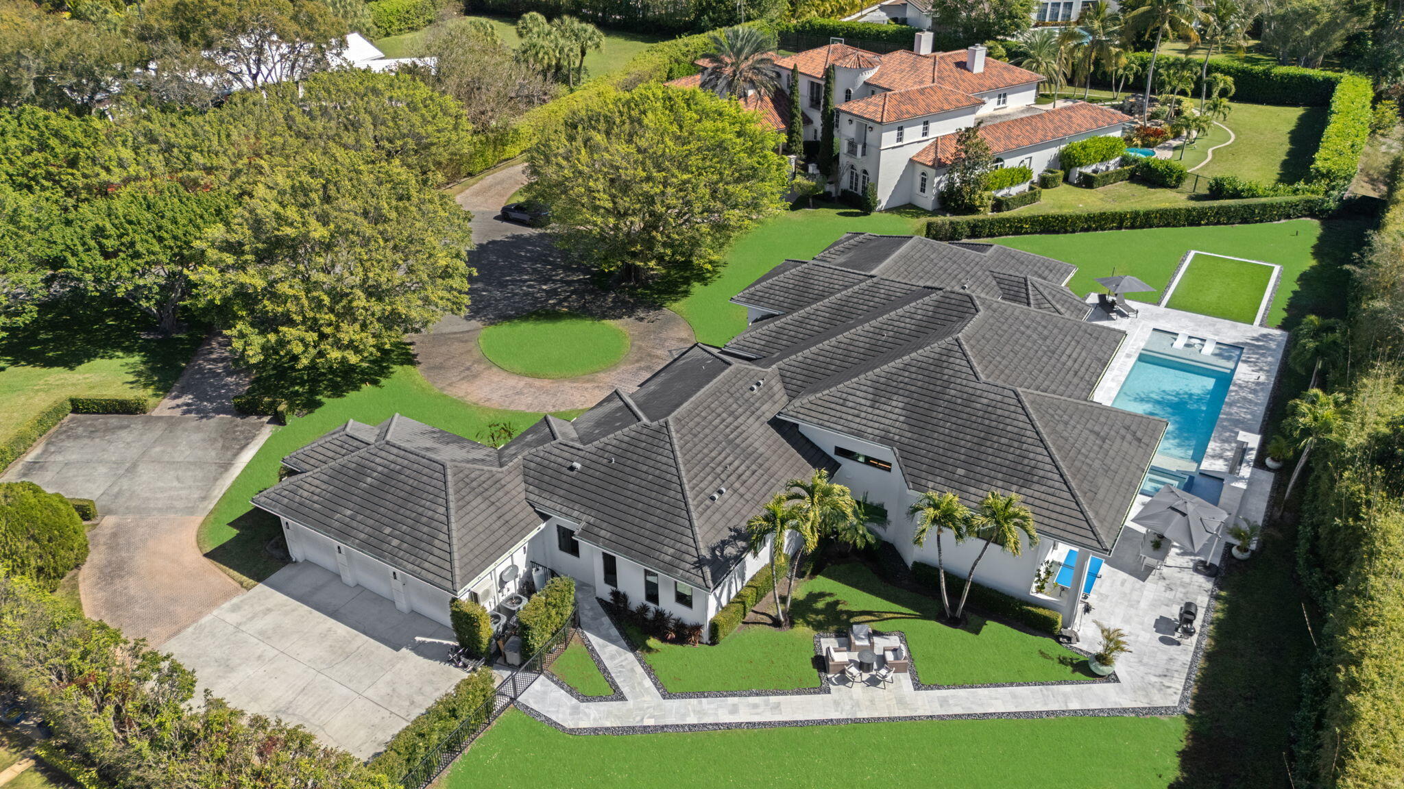 LONG LAKE ESTATES - Residential