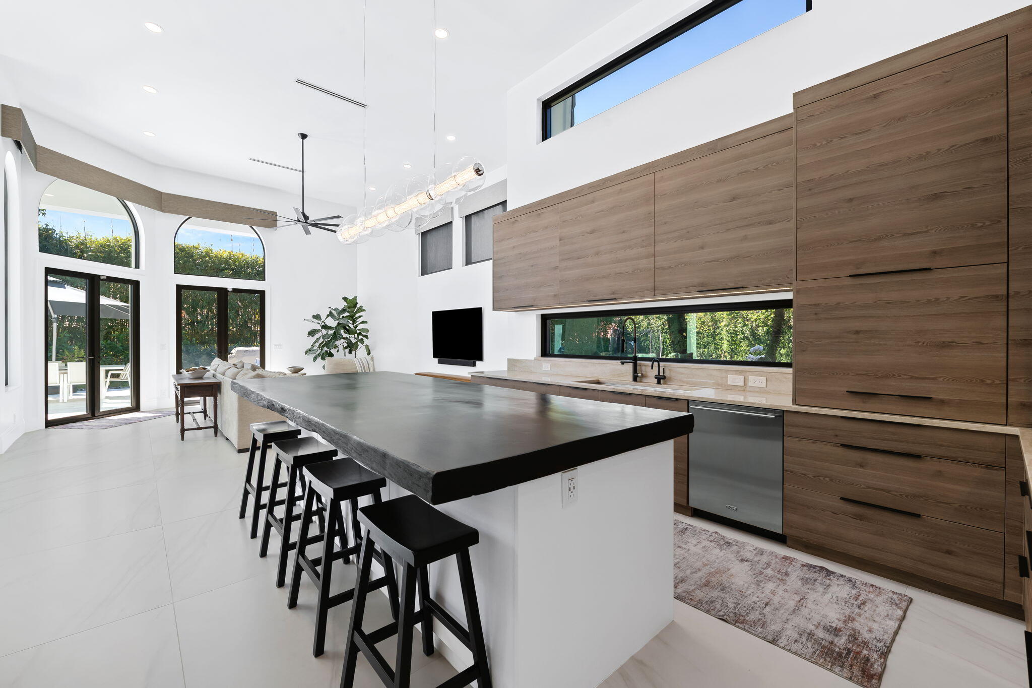 LONG LAKE ESTATES - Residential