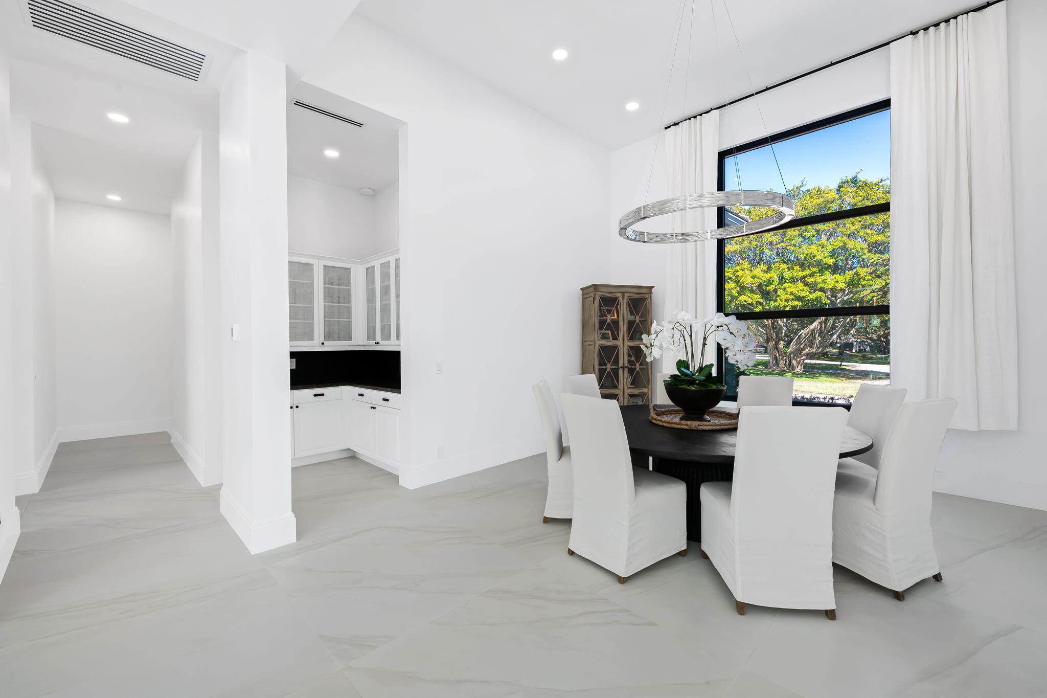 LONG LAKE ESTATES - Residential