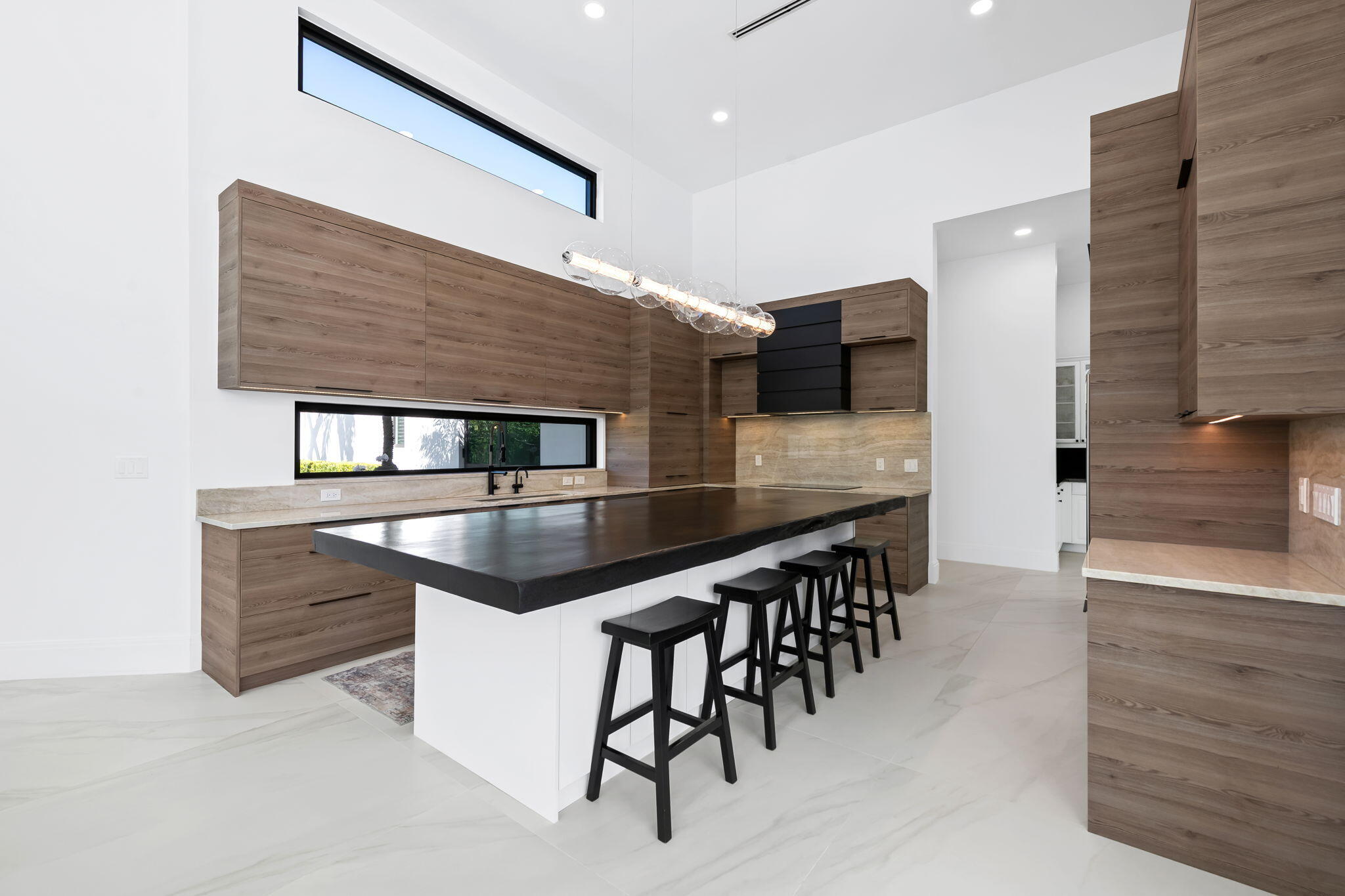 LONG LAKE ESTATES - Residential