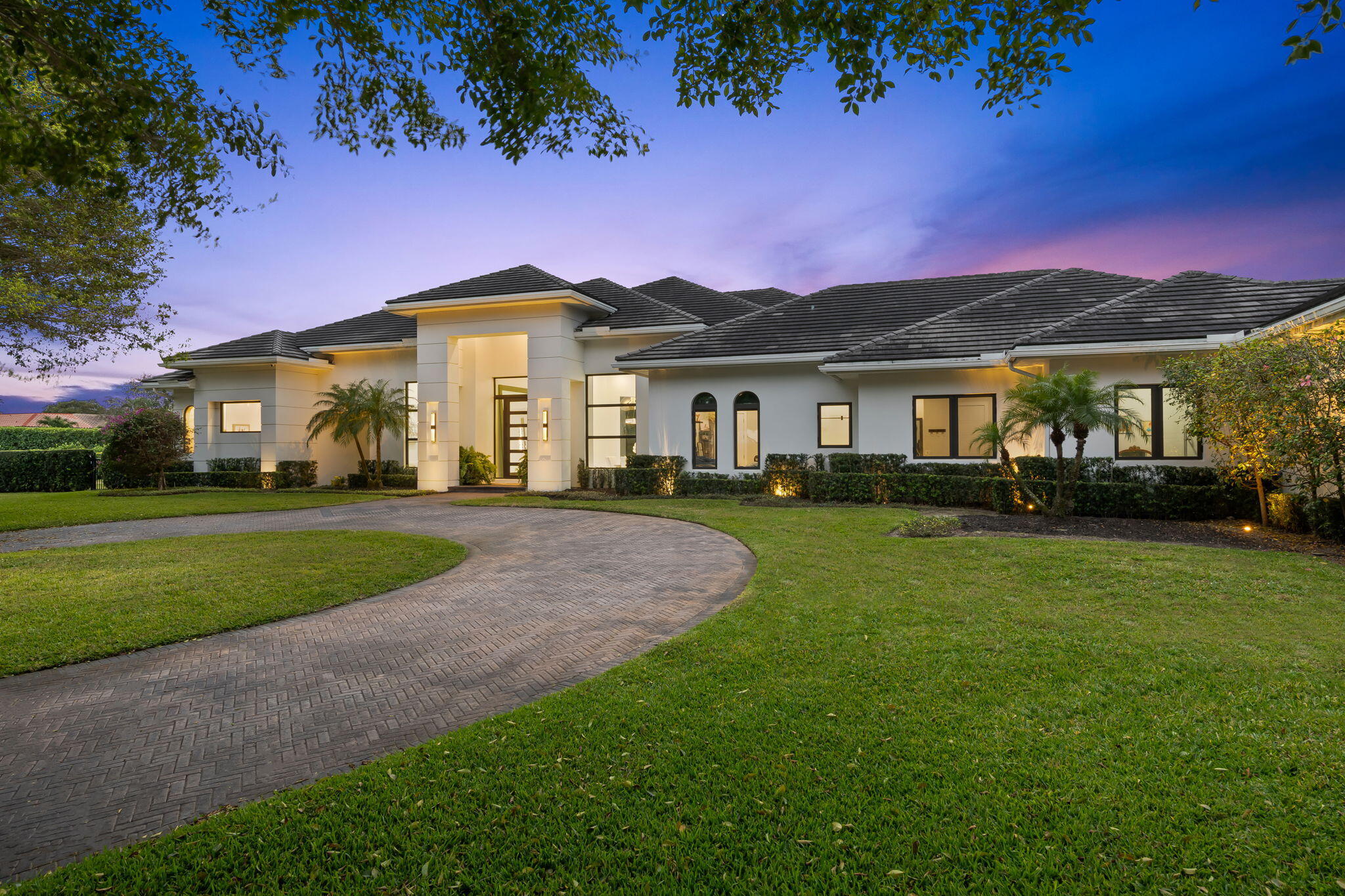 LONG LAKE ESTATES - Residential