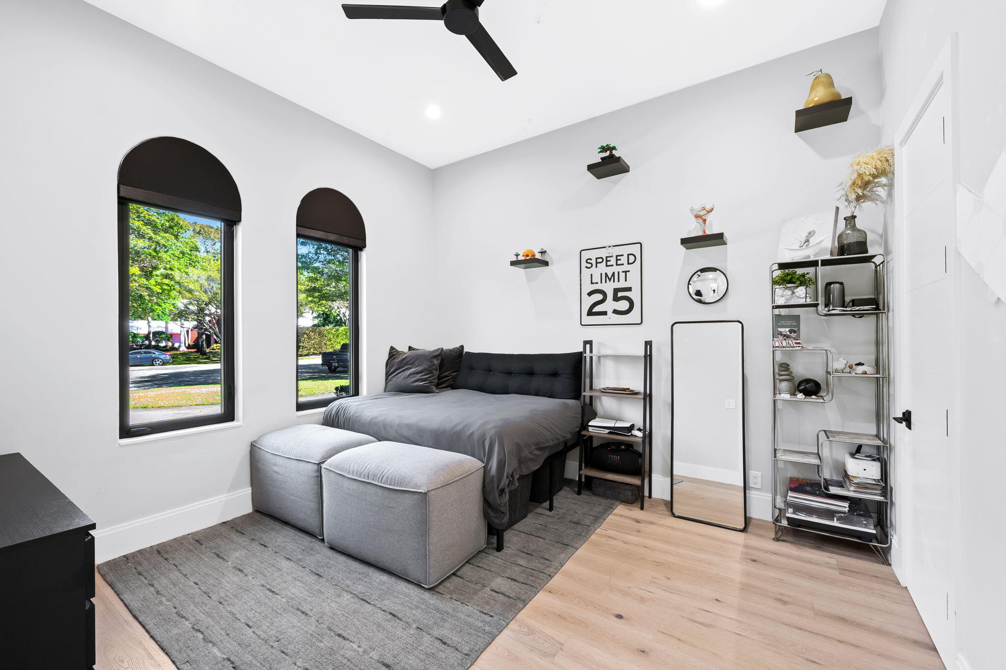 LONG LAKE ESTATES - Residential