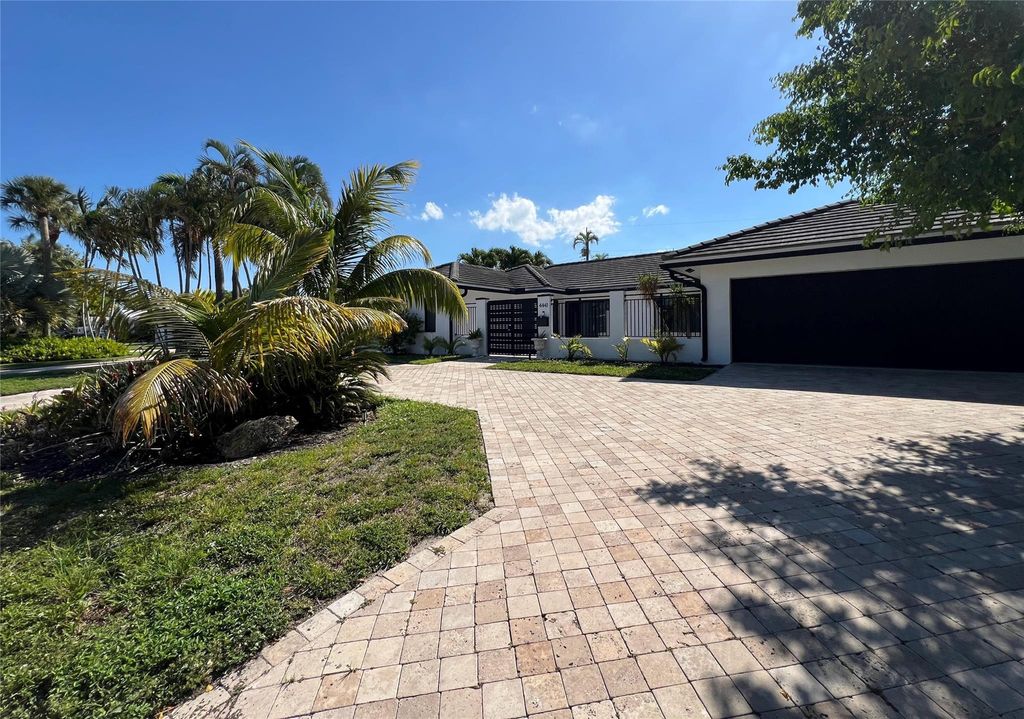 Photo of 4441 NE 19th Avenue, Oakland Park, FL 33308 (MLS # F10503310)