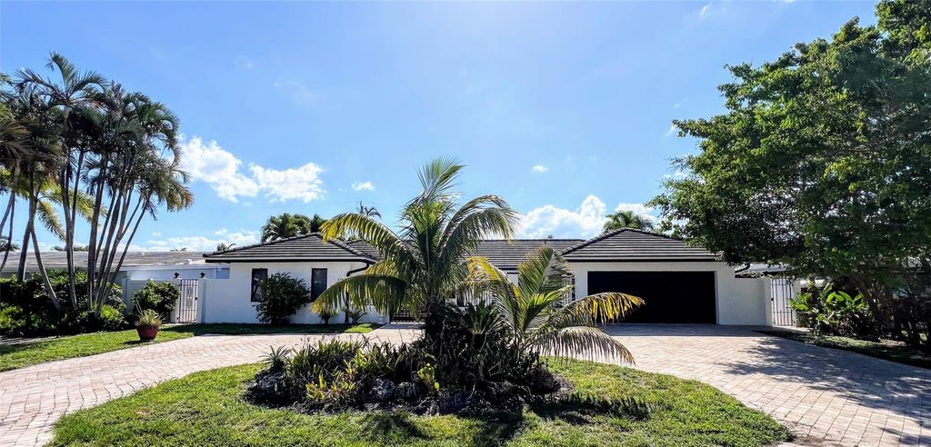 Photo of 4441 NE 19th Avenue, Oakland Park, FL 33308 (MLS # F10503310)