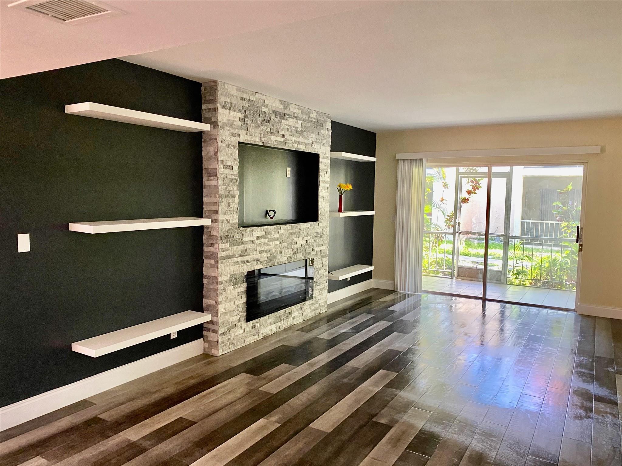 Oaks of Boca - Residential