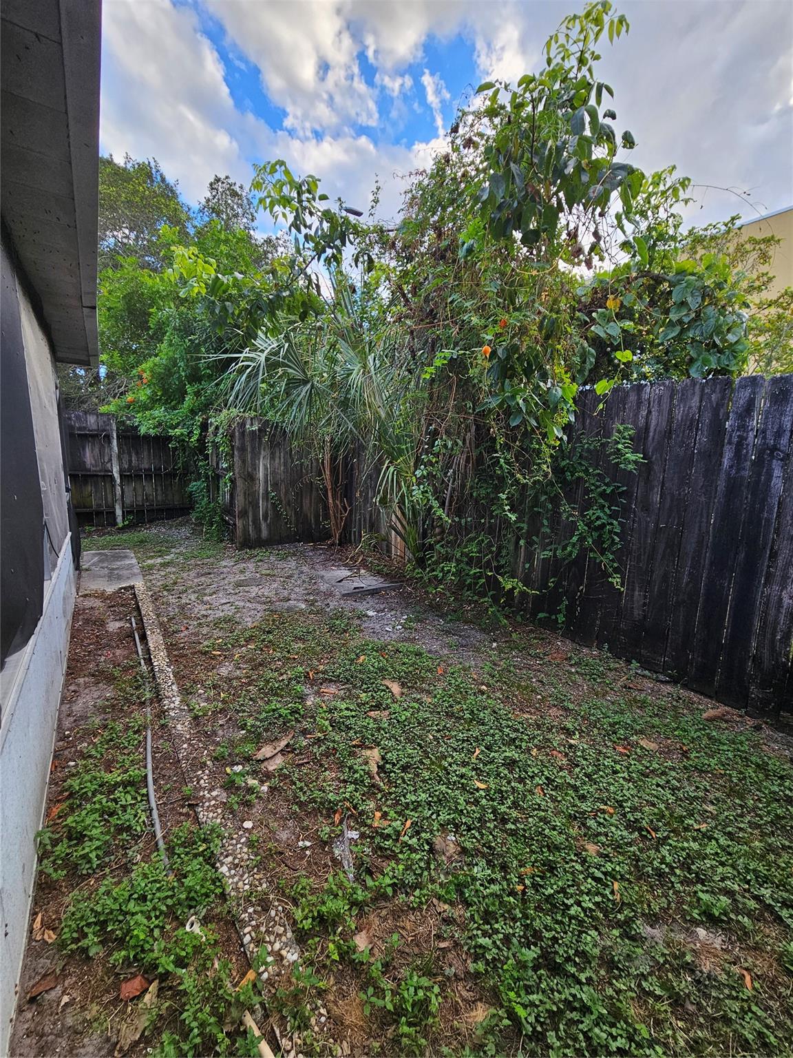 F & D Sub 73-20 B - Residential Lease