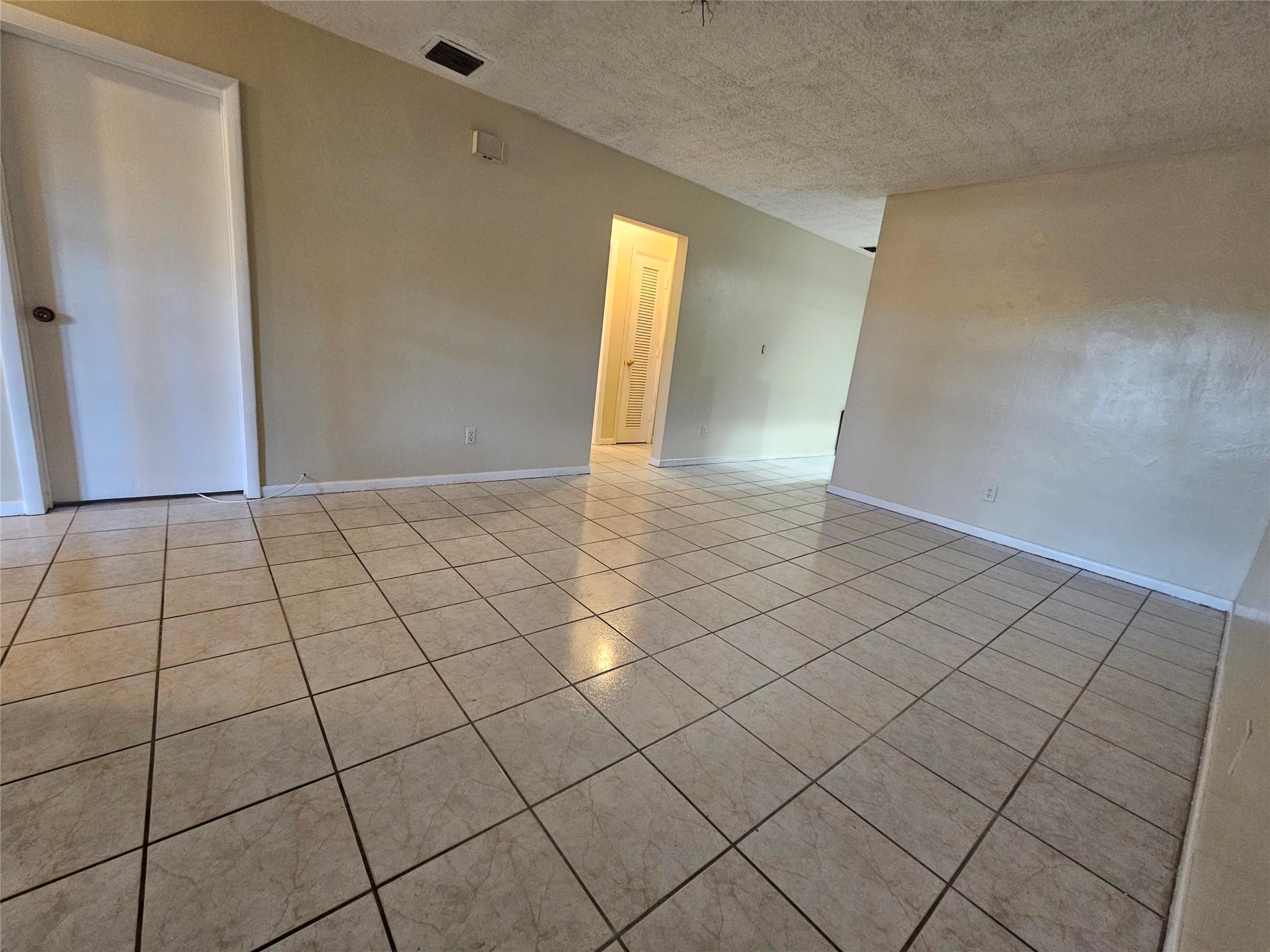 F & D Sub 73-20 B - Residential Lease