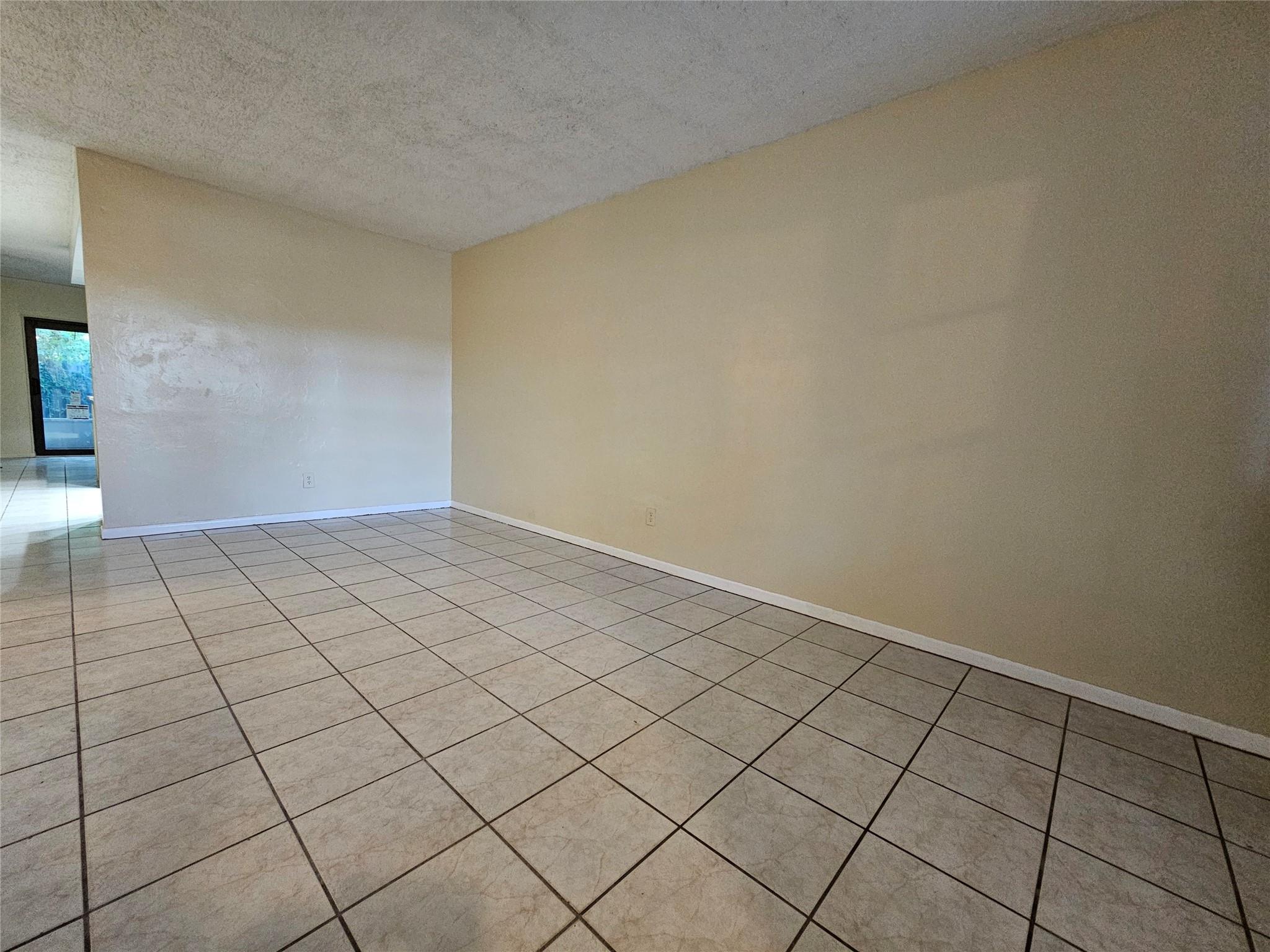 F & D Sub 73-20 B - Residential Lease