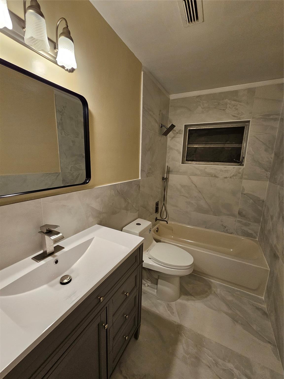 F & D Sub 73-20 B - Residential Lease