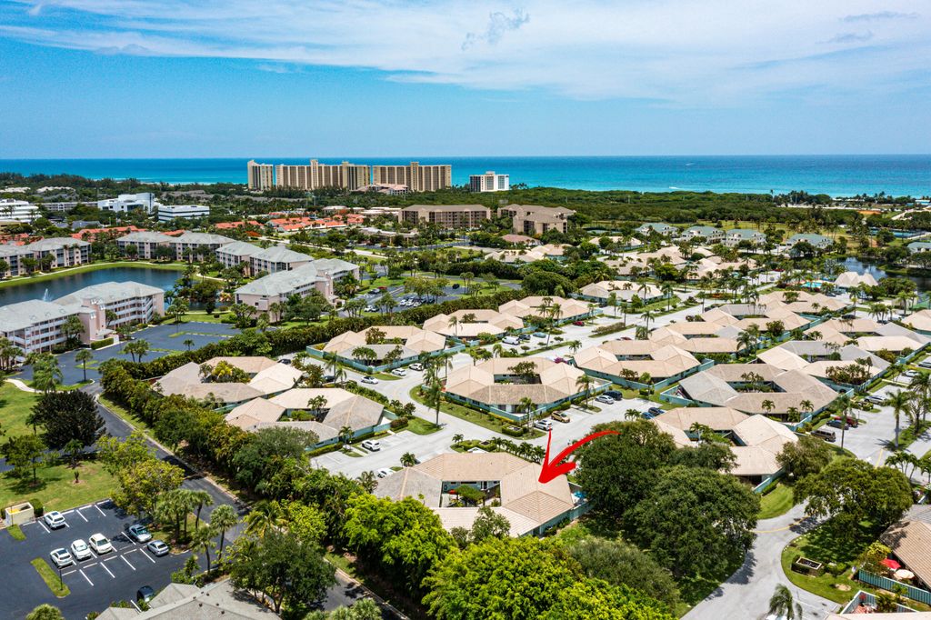 Photo of 1127 E Seminole Avenue #20b, Jupiter, FL 33477 (MLS # R10806849)
