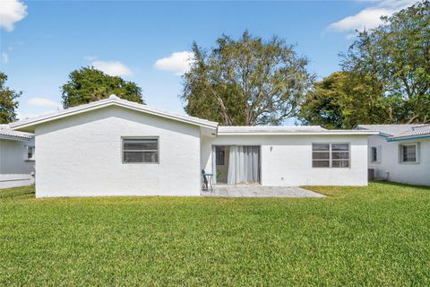 Tiny photo for 8950 NW 13th Street, Plantation, FL 33322 (MLS # F10552027)