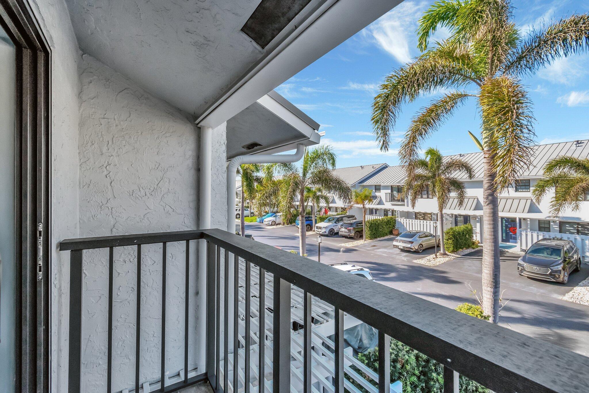 LAKE WORTH MARINER VLG - Residential