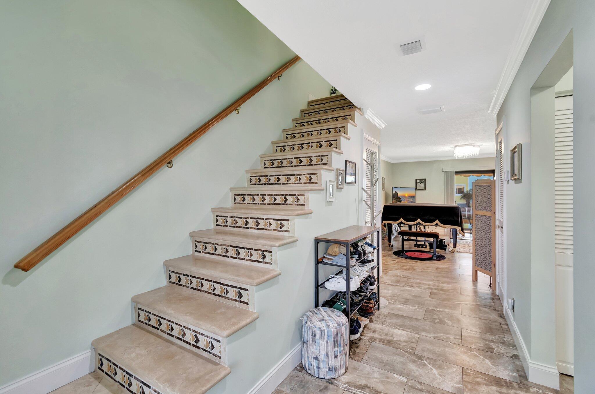 LAKE WORTH MARINER VLG - Residential