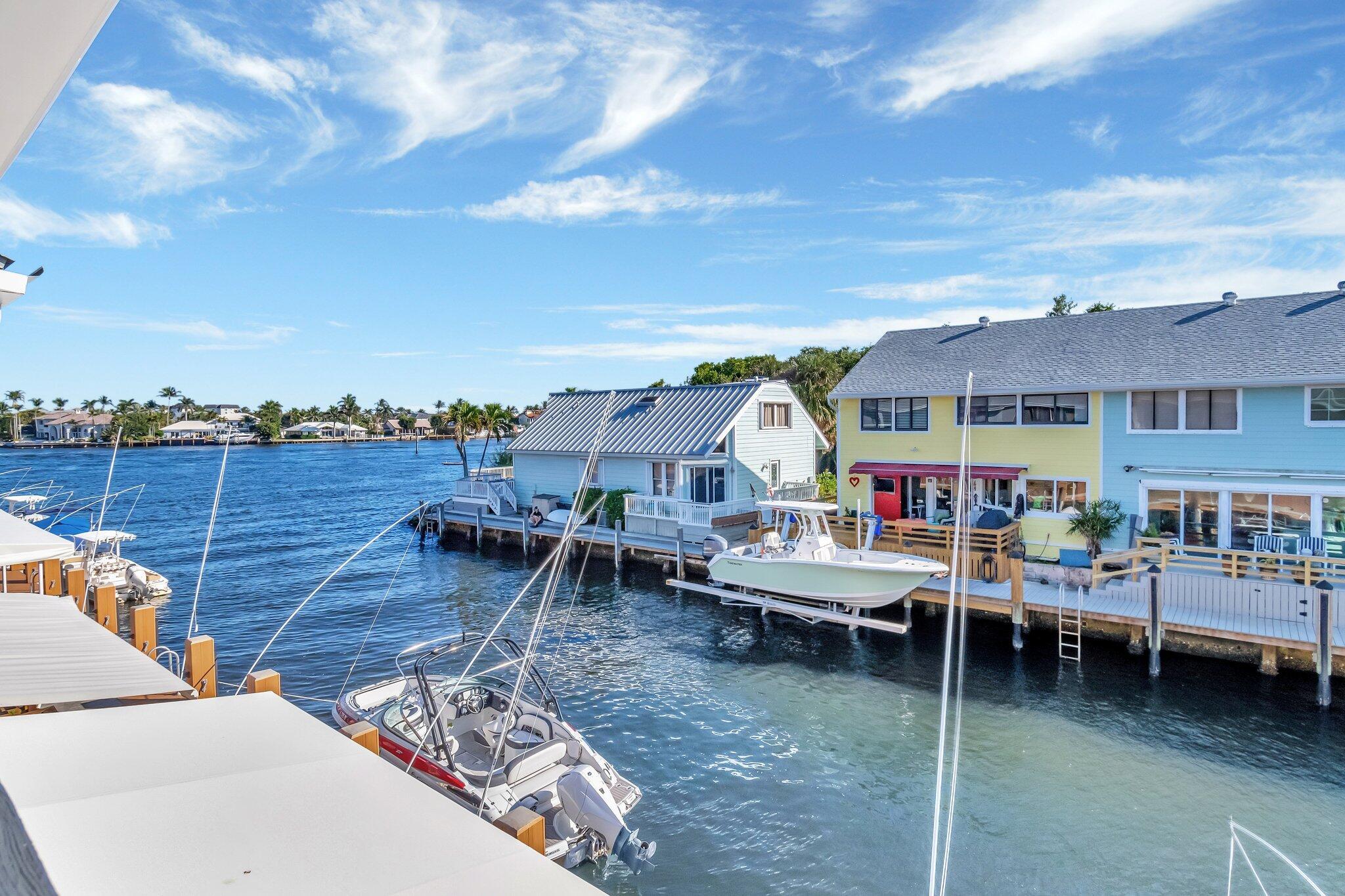 732 NE 12th Terrace 6, Boynton Beach, FL, 33435/$819,000 3 732 NE 12th Terrace 6