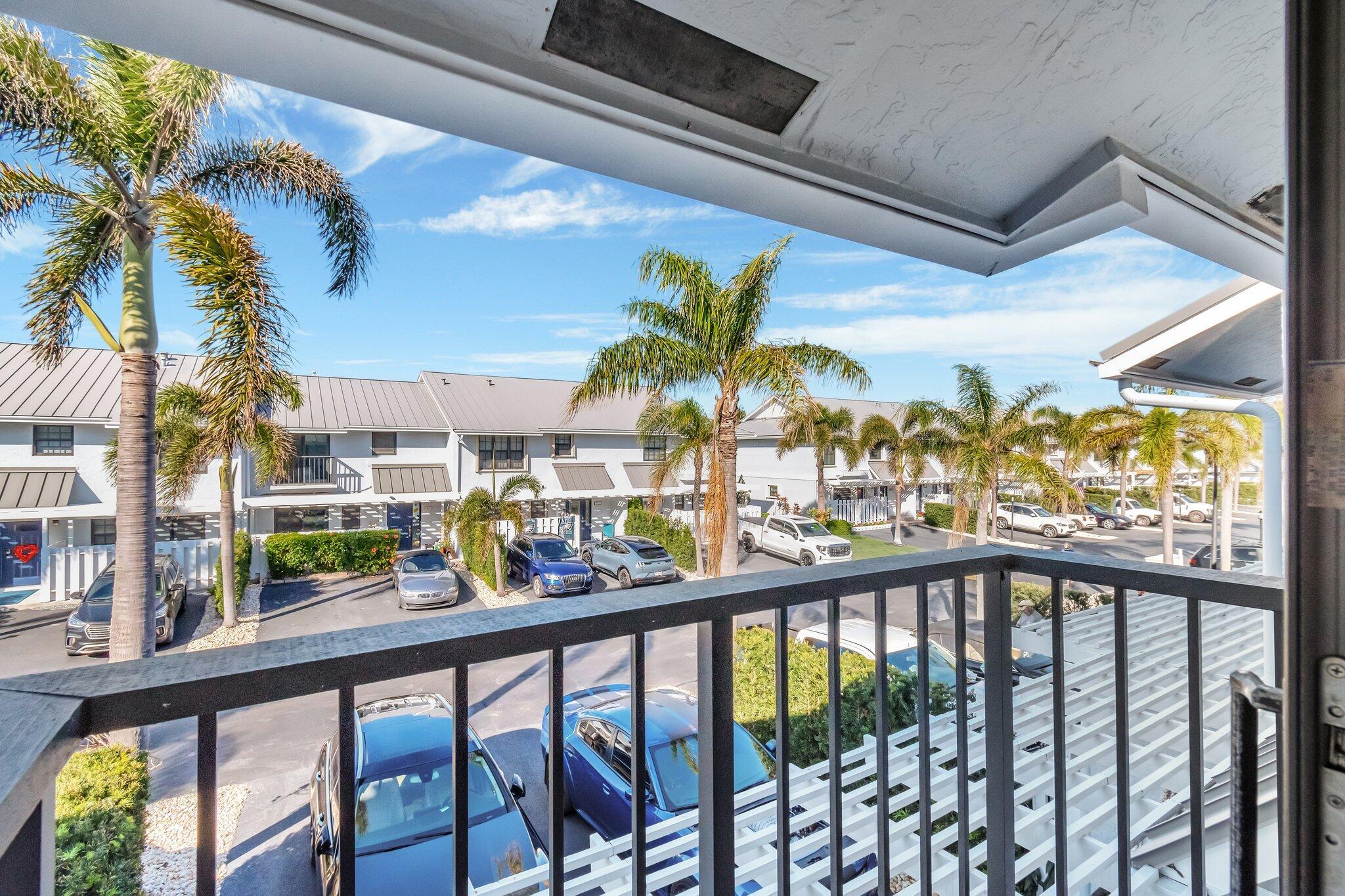 LAKE WORTH MARINER VLG - Residential