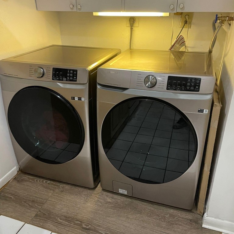 NOVA TOWNHOUSES CONDOMINI - Residential