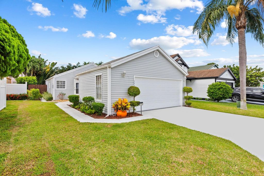 Photo of 5936 Snowdrop Way, West Palm Beach, FL 33415 (MLS # F10515381)