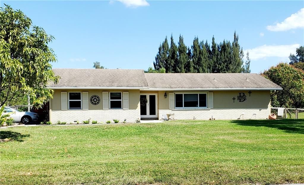 Photo of 5100 SW 164 Terrace, Southwest Ranches, FL 33331 (MLS # F10373951)