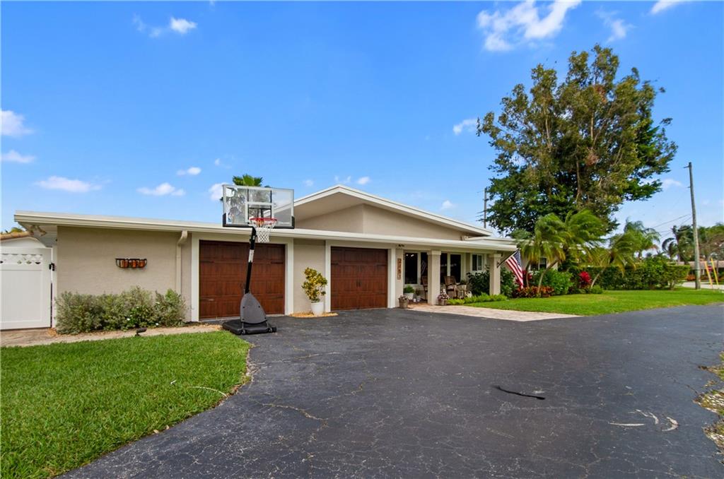 BEACON LIGHT SHOPPING CTR - Residential