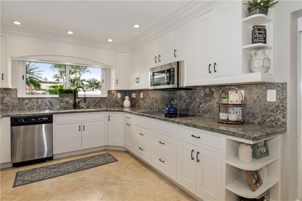 BEACON LIGHT SHOPPING CTR - Residential