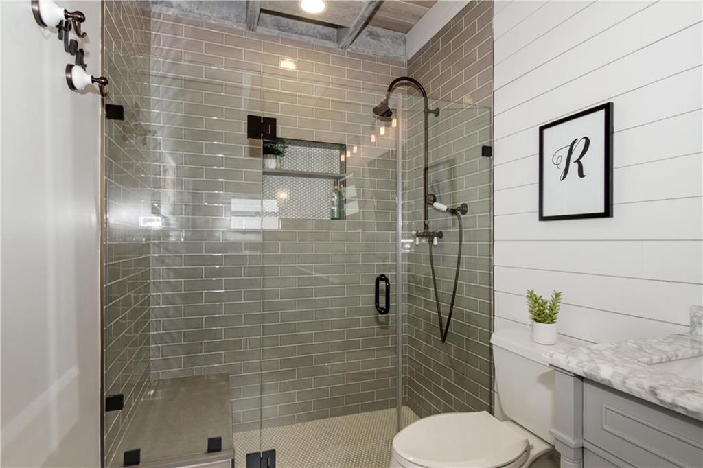 BEACON LIGHT SHOPPING CTR - Residential