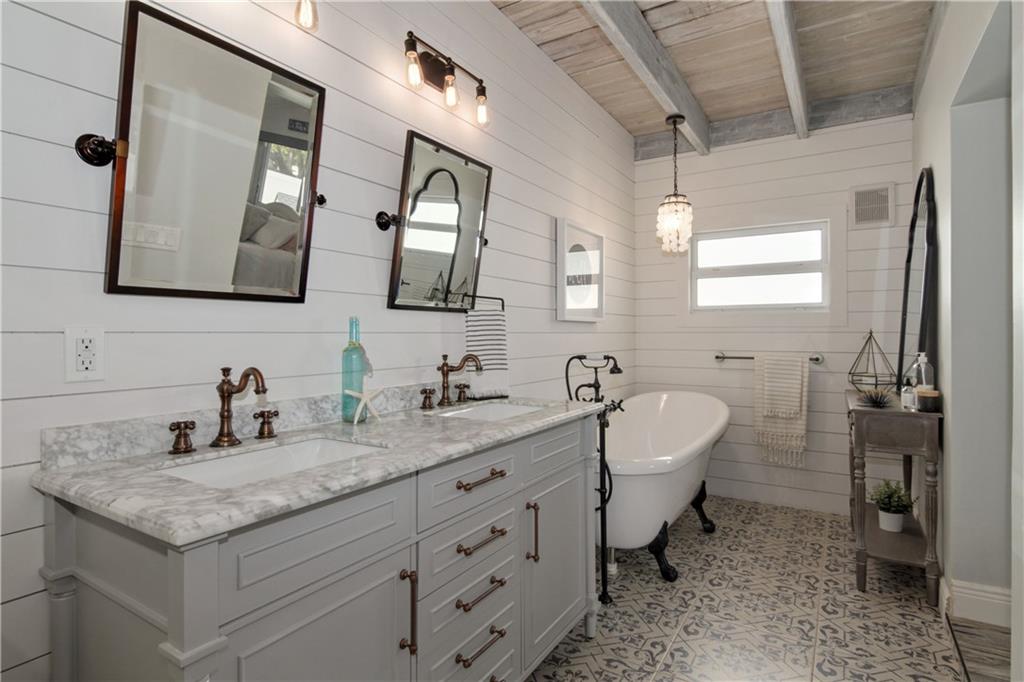 BEACON LIGHT SHOPPING CTR - Residential