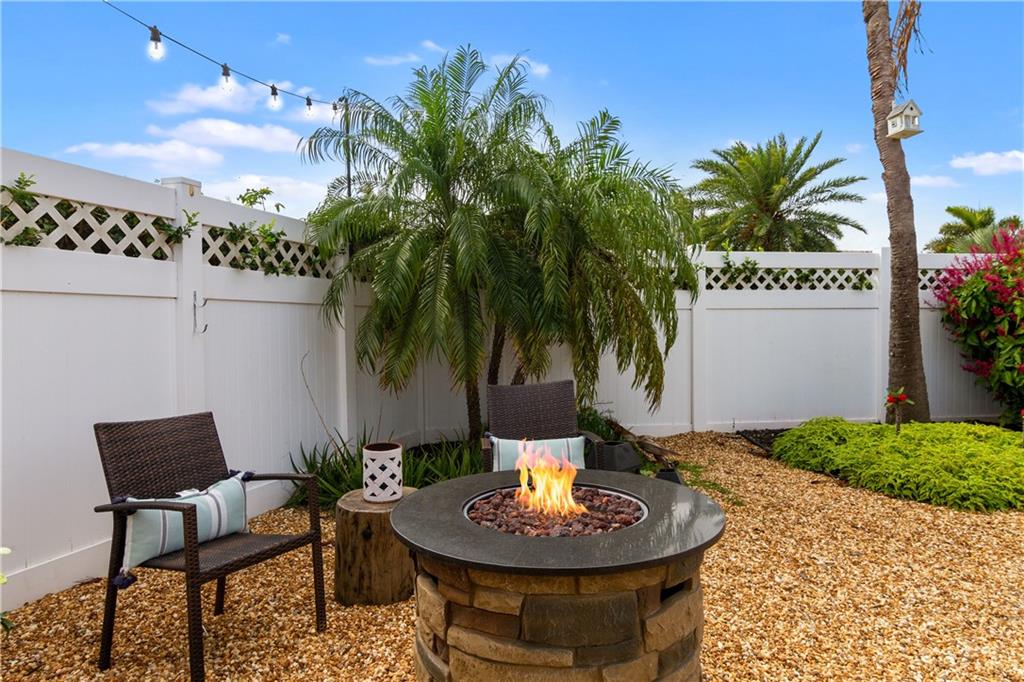 BEACON LIGHT SHOPPING CTR - Residential