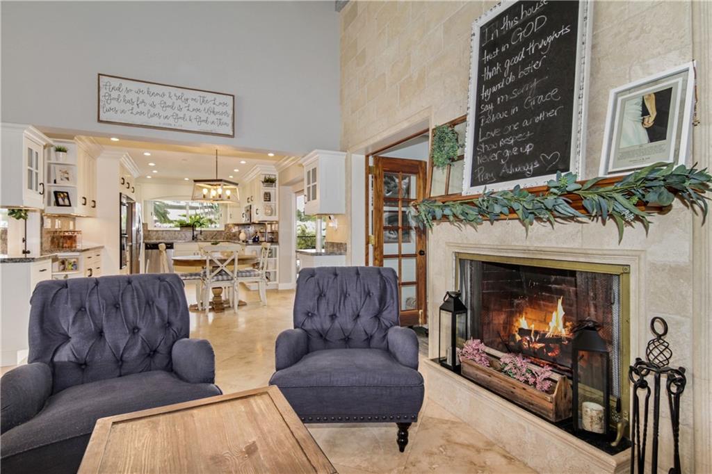 BEACON LIGHT SHOPPING CTR - Residential