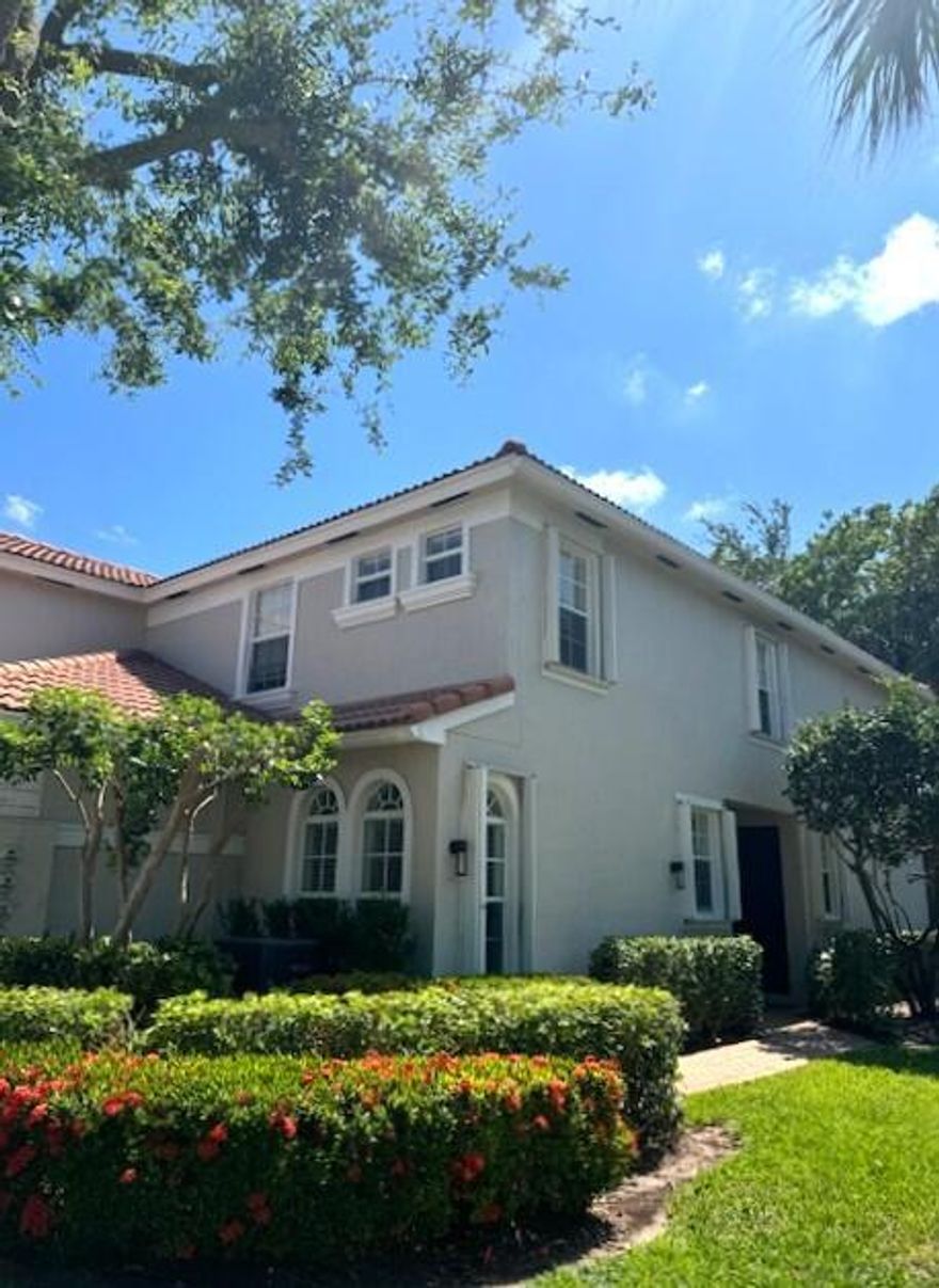 Townhome w/ 3 beds, 3 baths, & a loft. End unit w/ extra windows & sun light.  Updated floors, newer AC & appliances & large back patio. Available to rent as of November 15, 2025. The community features a new gym, community pool and club room. Drexel Park is in walking distance to Publix, Walgreens and is zoned for BOCA SCHOOLS. The community is centrally located...just minutes from I95, down town Delray and Delray Market Place. No pets and no smoking.