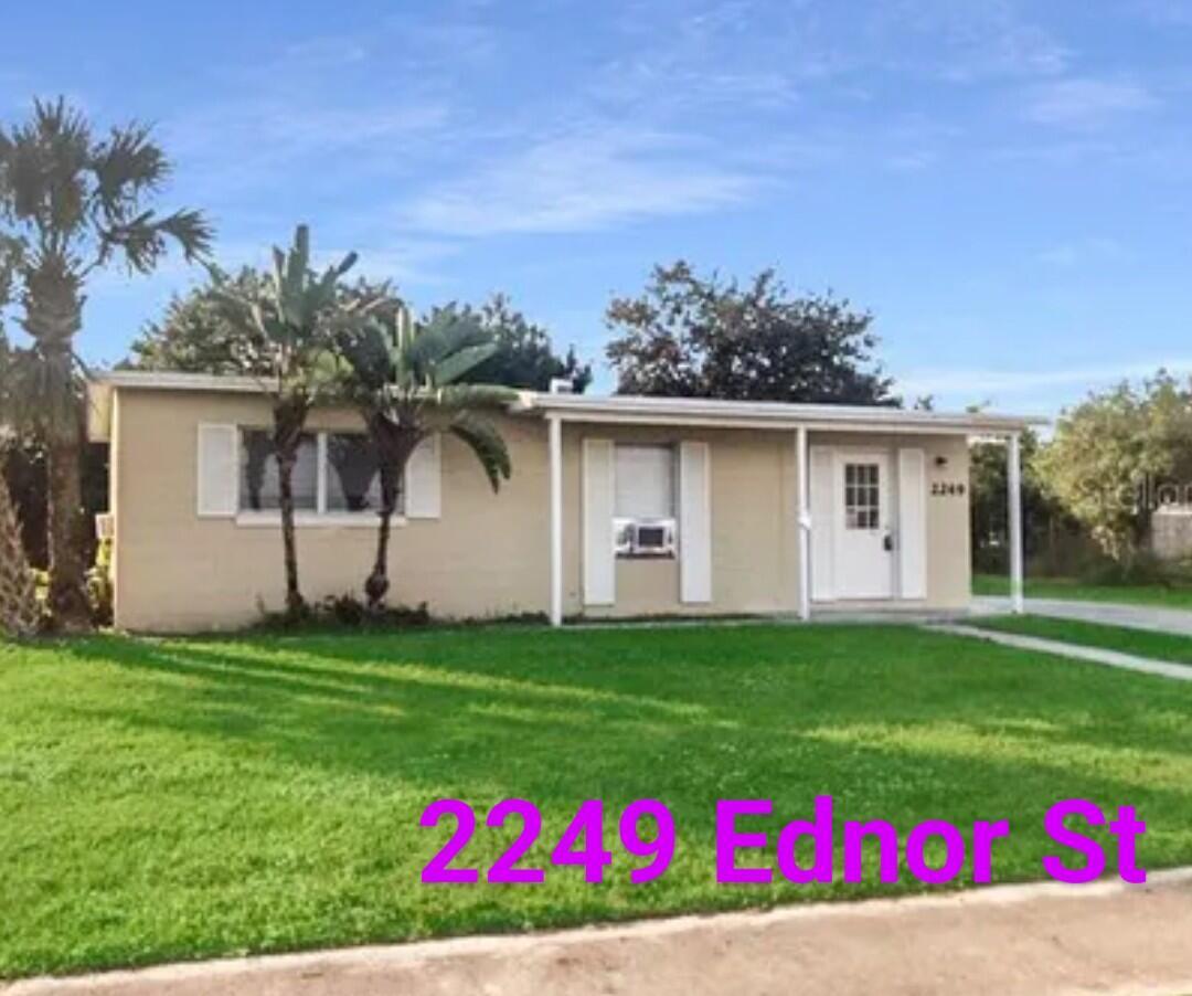 $1,400 first month, Security Deposit Special based on Credit & Rental History. There is a non refundable pet fee for each animal. Only two animals allowed. Tenants to do the rental application on gprealtypropertymanagement site. Owner is looking for good rental credit history and current proof of employment or tax records for self employed prospective tenants as well as great references. Measurements are approximate. Information is subject to errors and omissions.