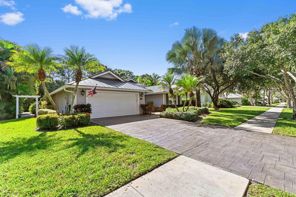Photo of 7990 SE Mammoth Drive, Hobe Sound, FL 33455 (MLS # R11138416)