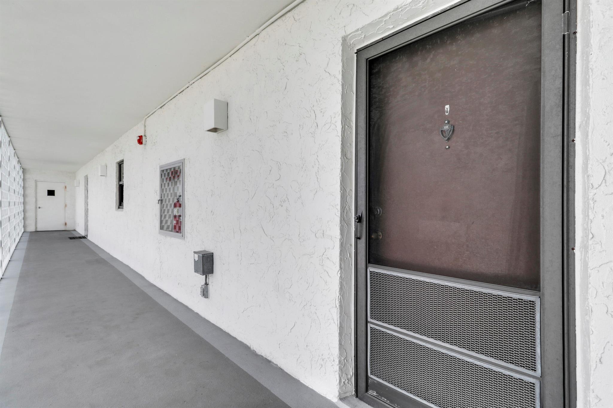 336 Golfview Road 1016