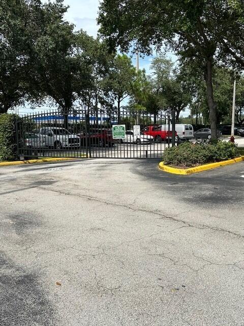 CONDOS AT COURTNEY PARK - Residential Lease