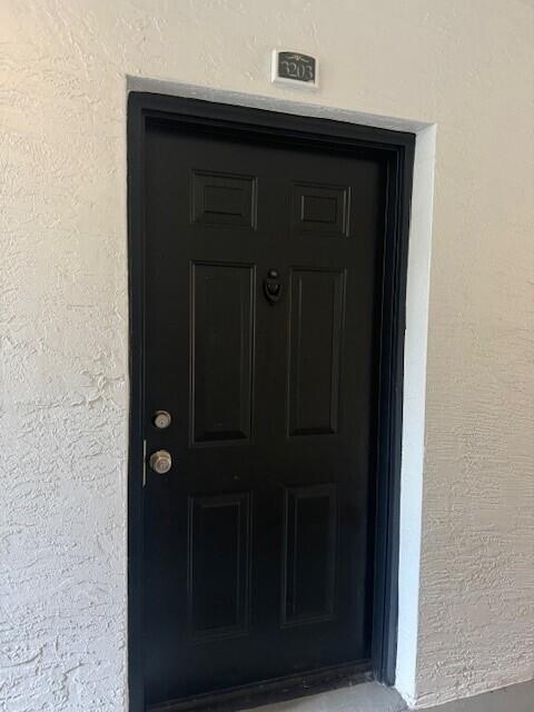 CONDOS AT COURTNEY PARK - Residential Lease