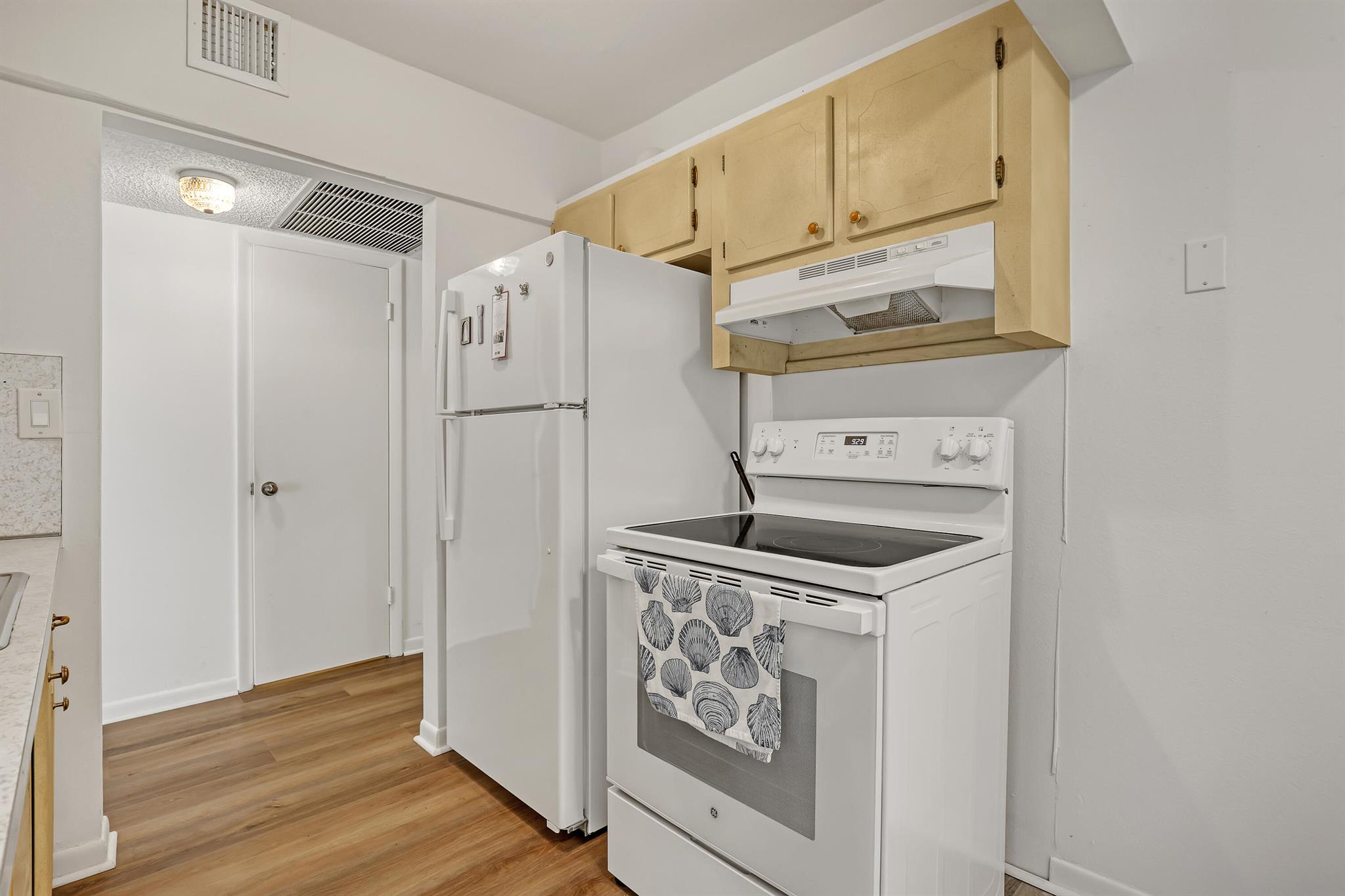 SABAL PALM VILLAGE CONDO - Residential