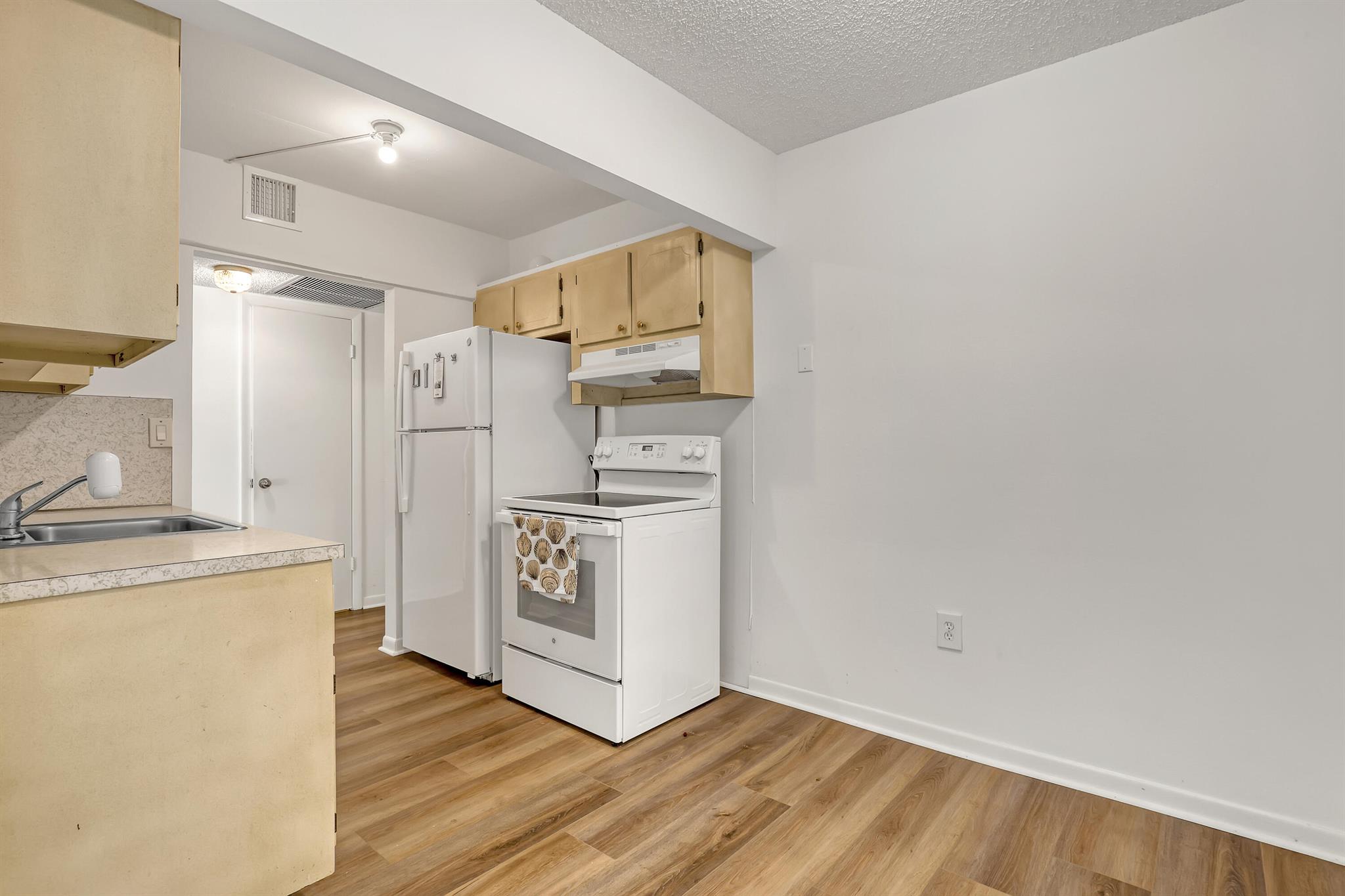 SABAL PALM VILLAGE CONDO - Residential