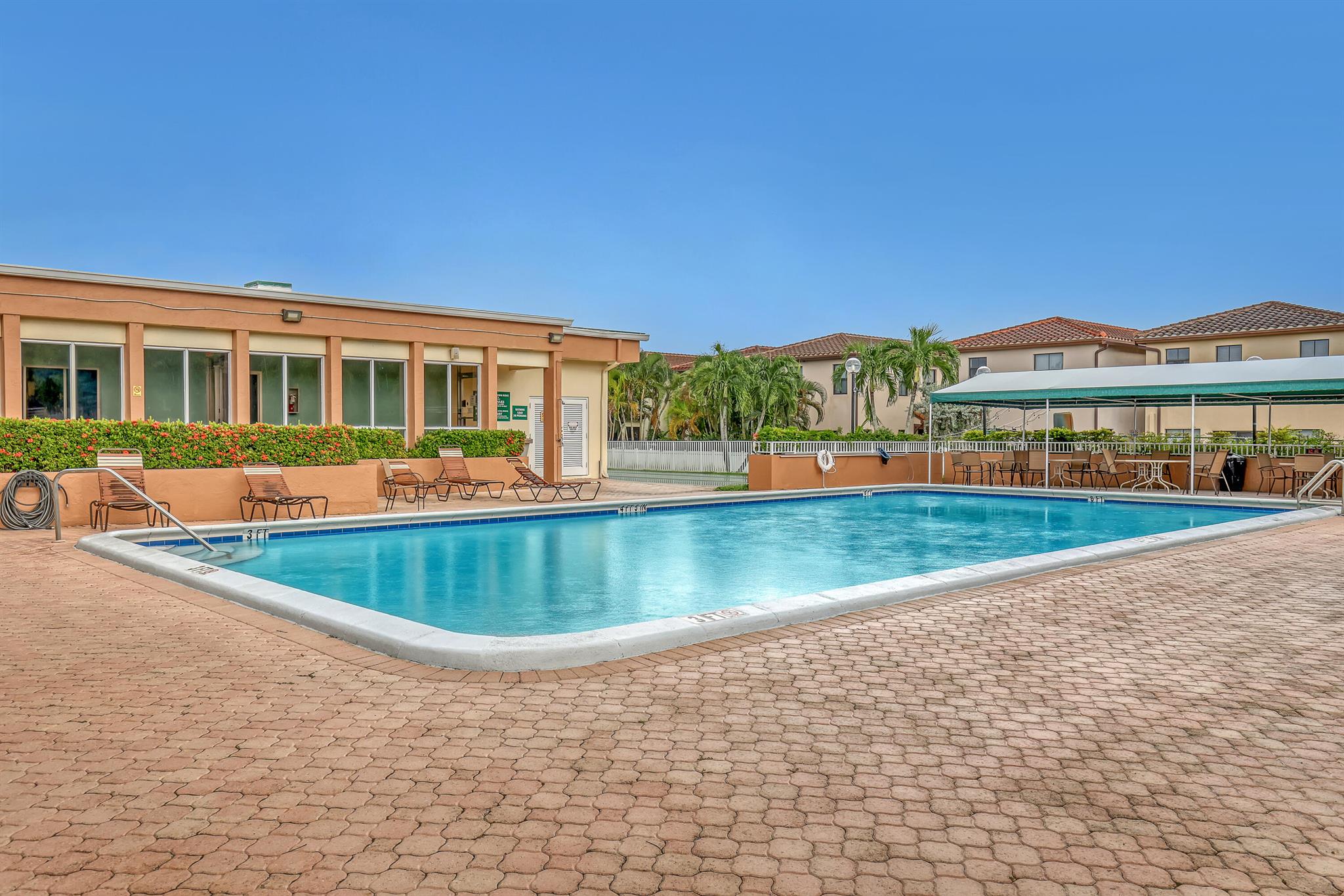 SABAL PALM VILLAGE CONDO - Residential