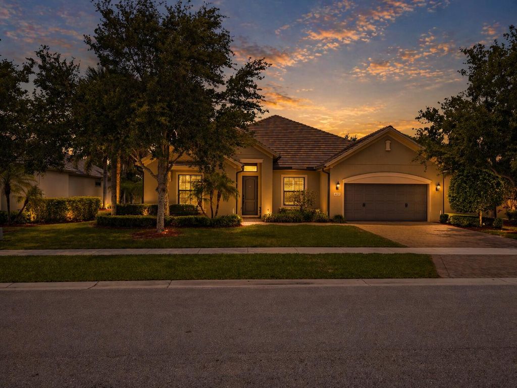 Photo of 4591 Siena Circle, Wellington, FL 33414 (MLS # B26021340)