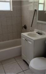 Broward Manor 33-16 B - Residential Lease