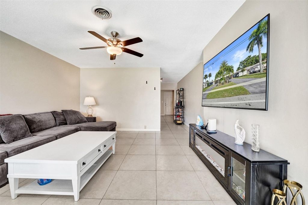 Photo of 16231625 NE 45th Street, Oakland Park, FL 33334 (MLS # F10543236)